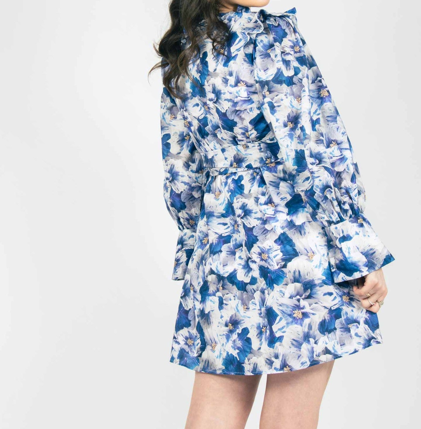 girly mini dress with matching belt, summer fashion